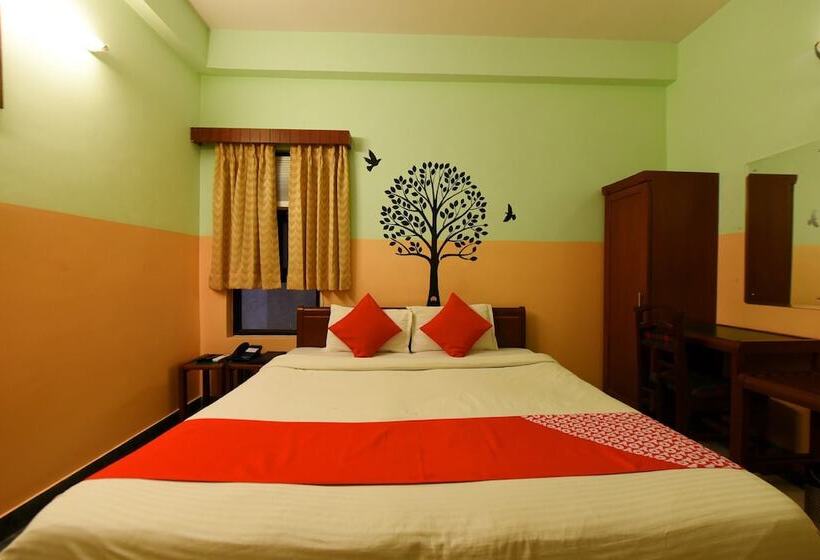 Collection O Hotel Blue Bird