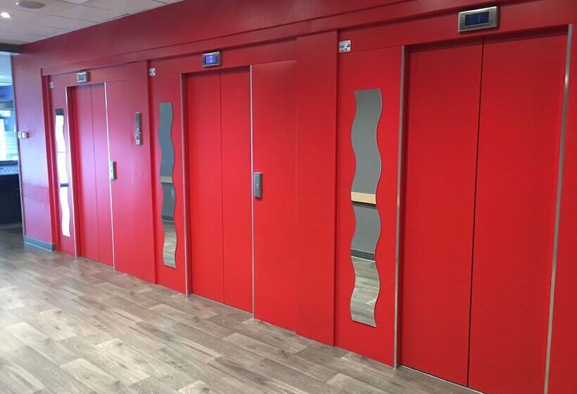 هتل F1 Paris Saint Ouen Marche Aux Puces