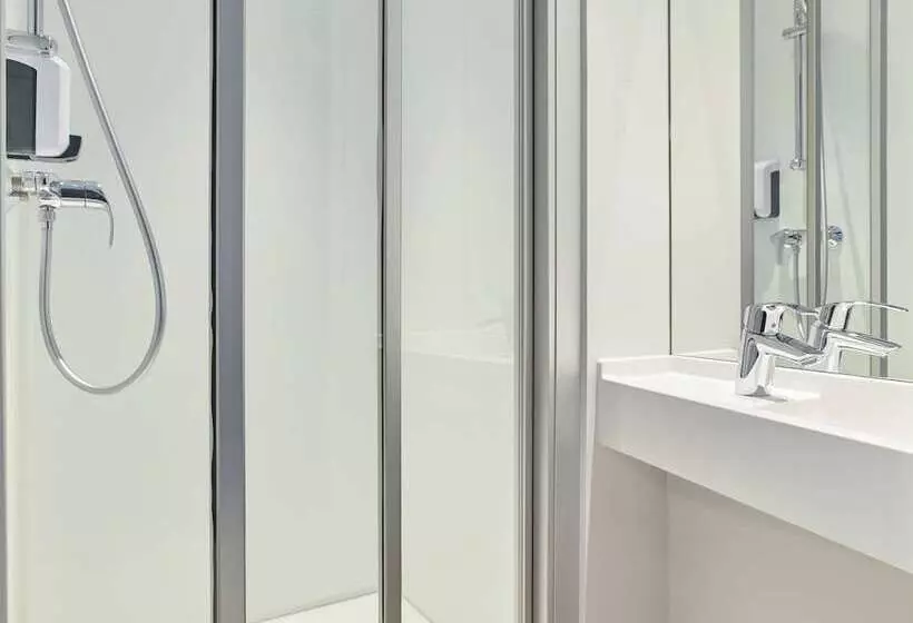 هتل F1 Paris Saint Ouen Marche Aux Puces