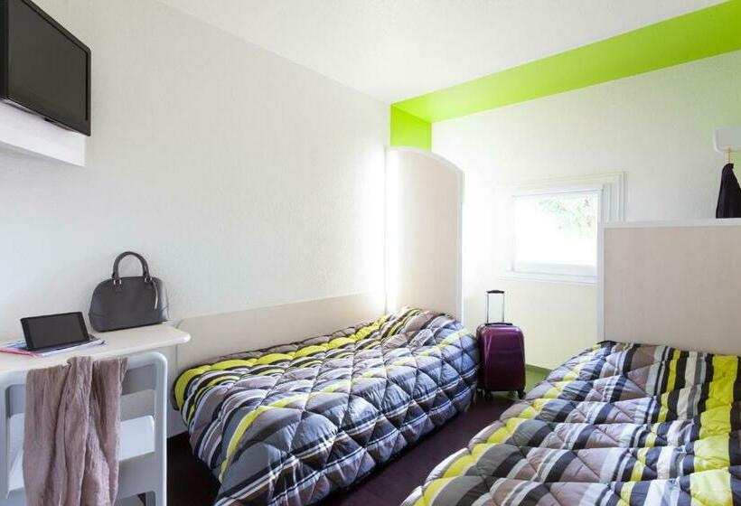 בית מלון כפרי F1 Saintes