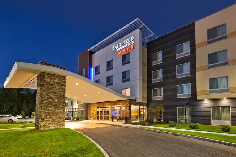 Otel Fairfield Inn & Suites By Marriott Plattsburgh