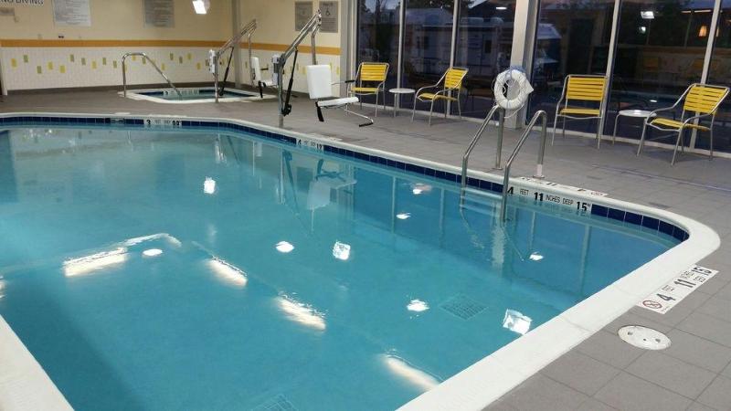 Otel Fairfield Inn & Suites By Marriott Plattsburgh