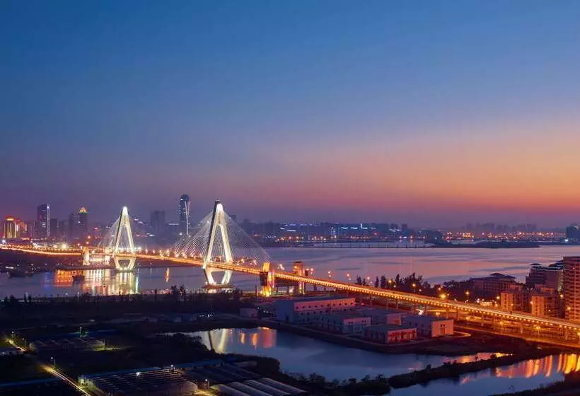هتل Hilton Haikou