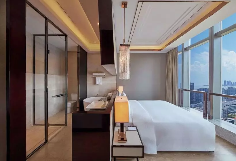 هتل Hilton Haikou