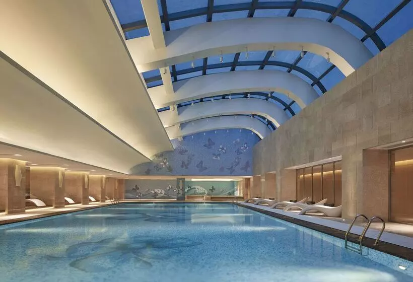 هتل Hilton Haikou