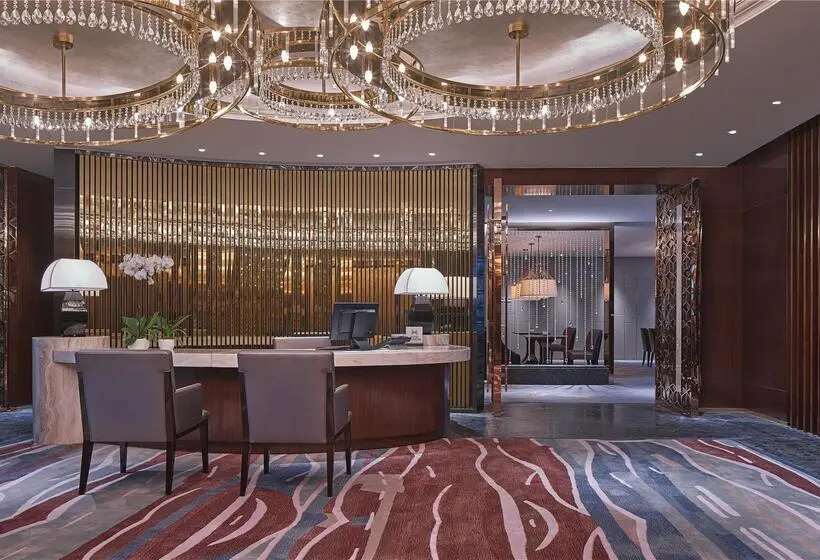 هتل Hilton Haikou