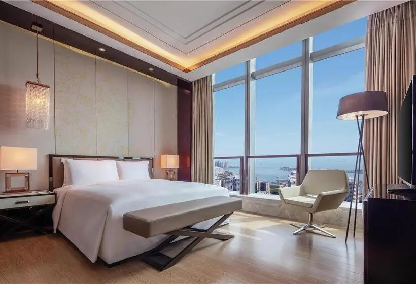 هتل Hilton Haikou