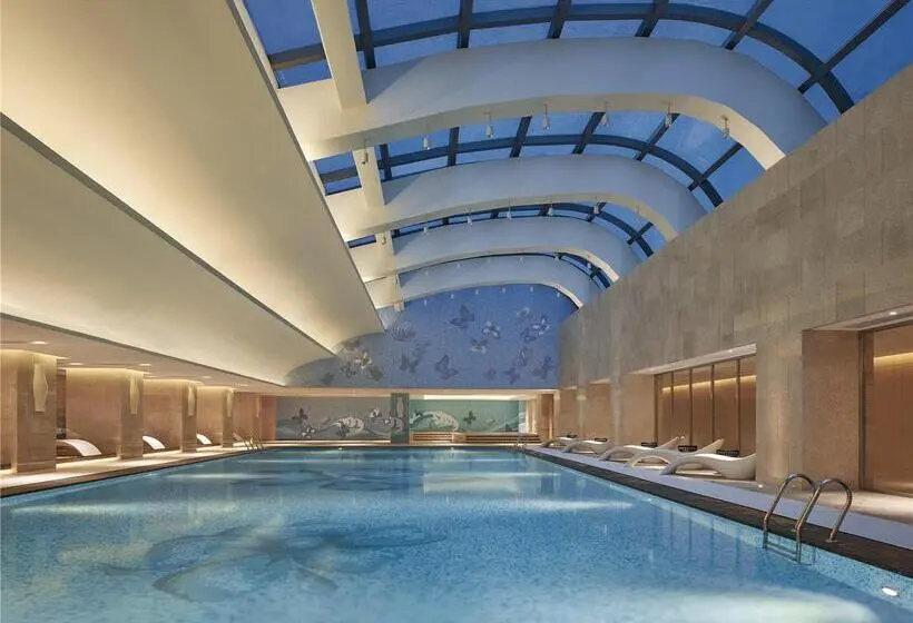 هتل Hilton Haikou