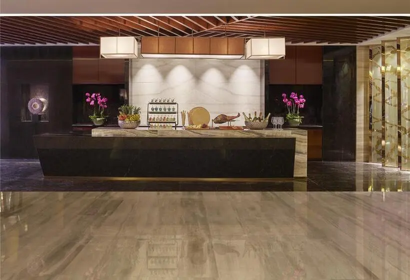 هتل Hilton Haikou