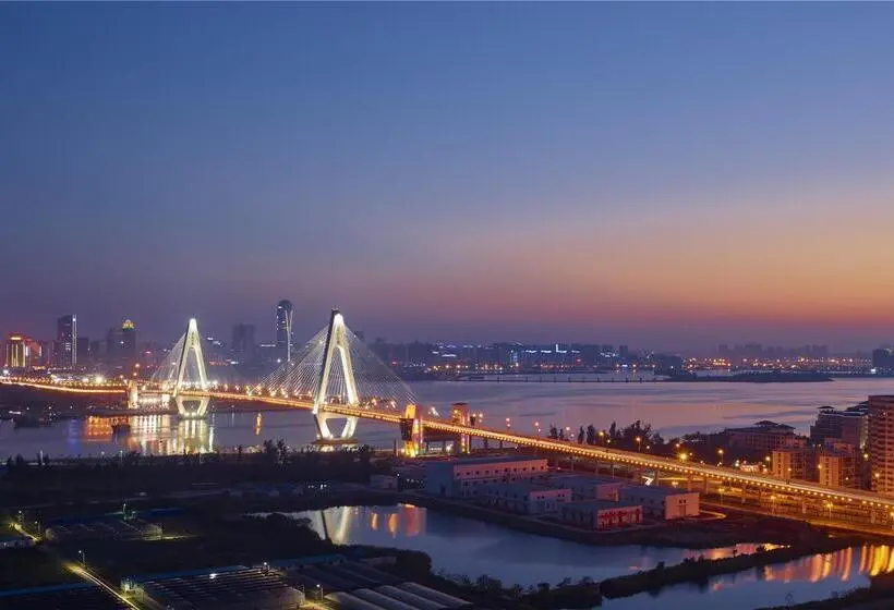 هتل Hilton Haikou