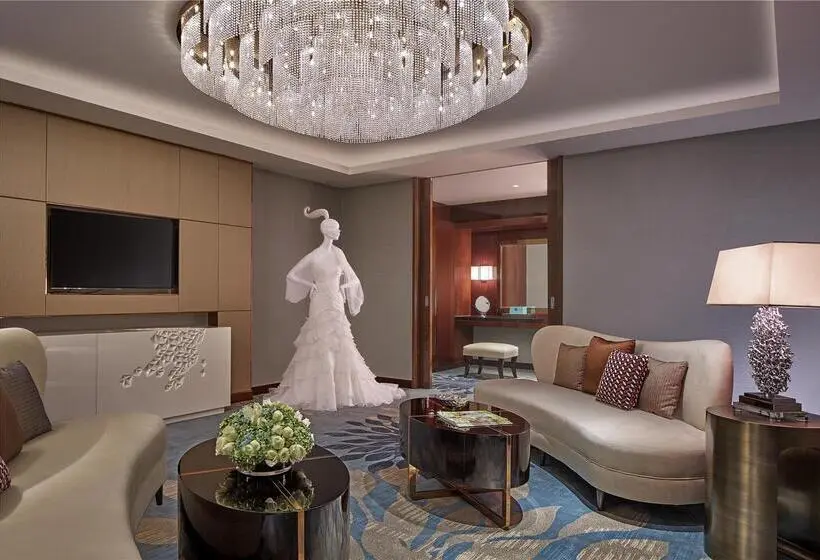 هتل Hilton Haikou