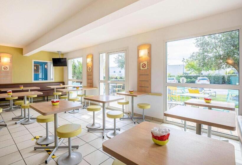 בית מלון כפרי Ibis Budget Carcassonne Aéroport A61