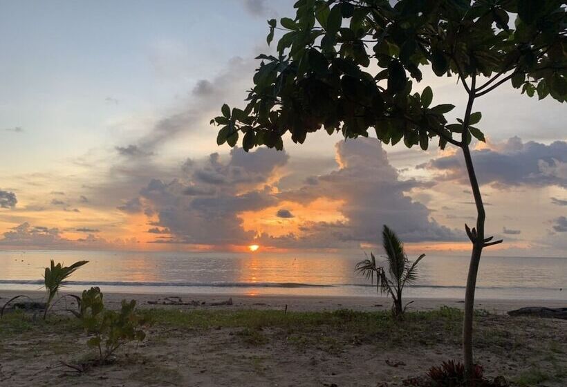 فندق Naiyang Discovery Beach Resort Sha