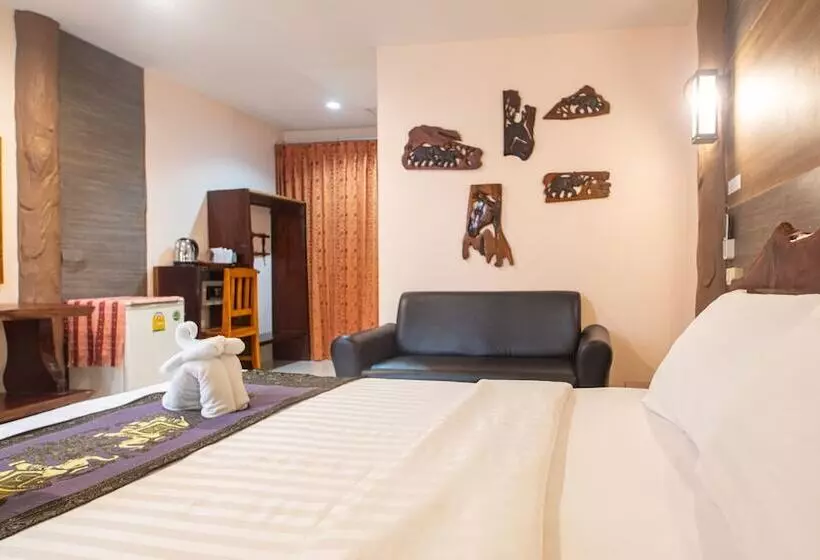 Szálloda Naiyang Discovery Beach Resort Sha