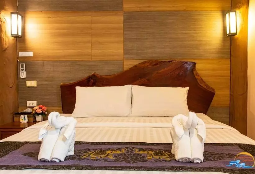 Szálloda Naiyang Discovery Beach Resort Sha