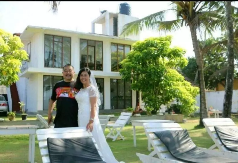 בית מלון כפרי Ocean Breeze Villa