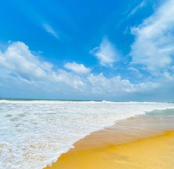 בית מלון כפרי Ocean Breeze Villa