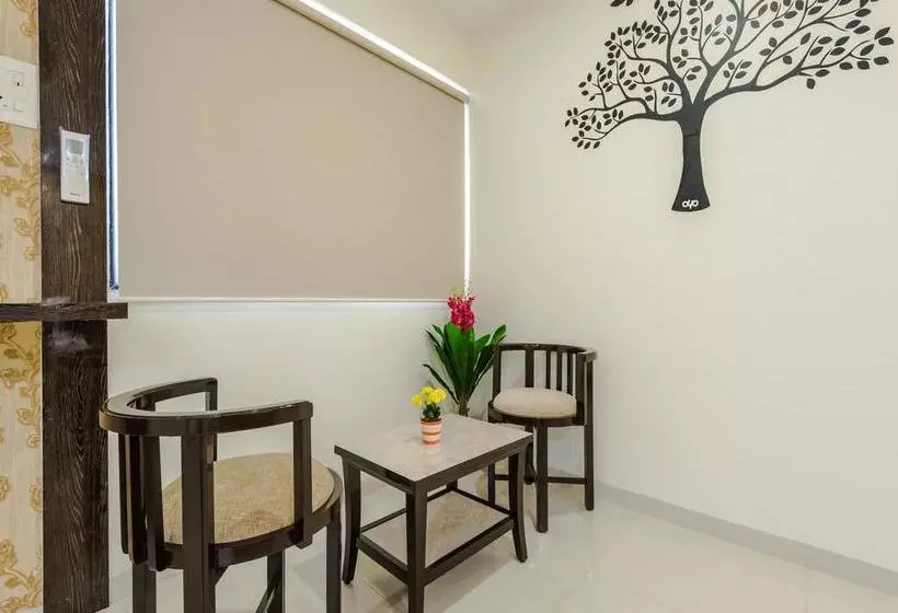 هتل Oyo Rooms Balgandharva Jm Road