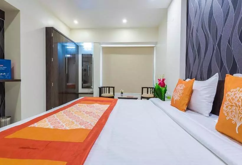 هتل Oyo Rooms Balgandharva Jm Road