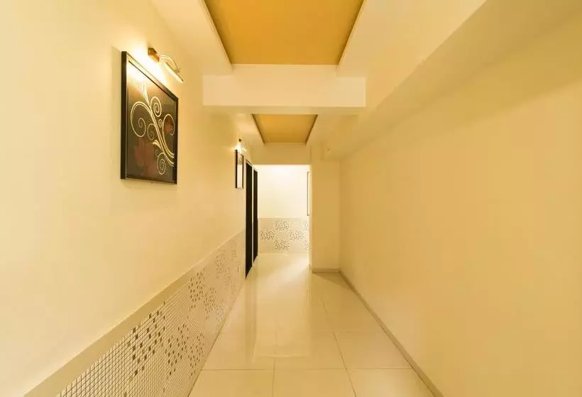 هتل Oyo Rooms Balgandharva Jm Road