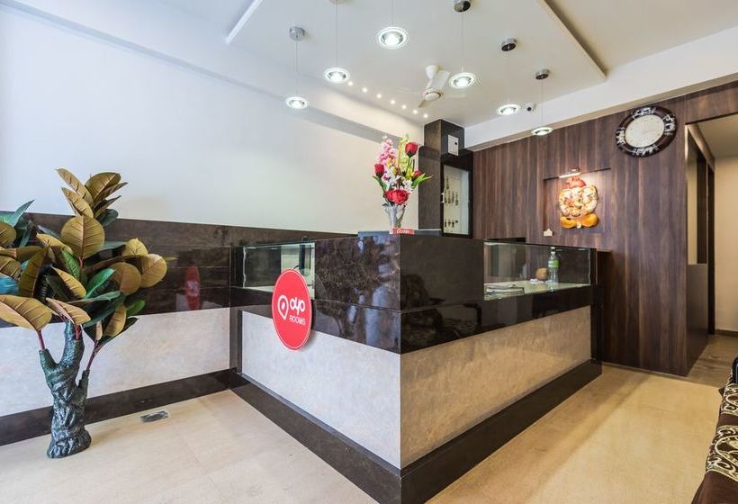 בית מלון כפרי Oyo Rooms Balgandharva Jm Road