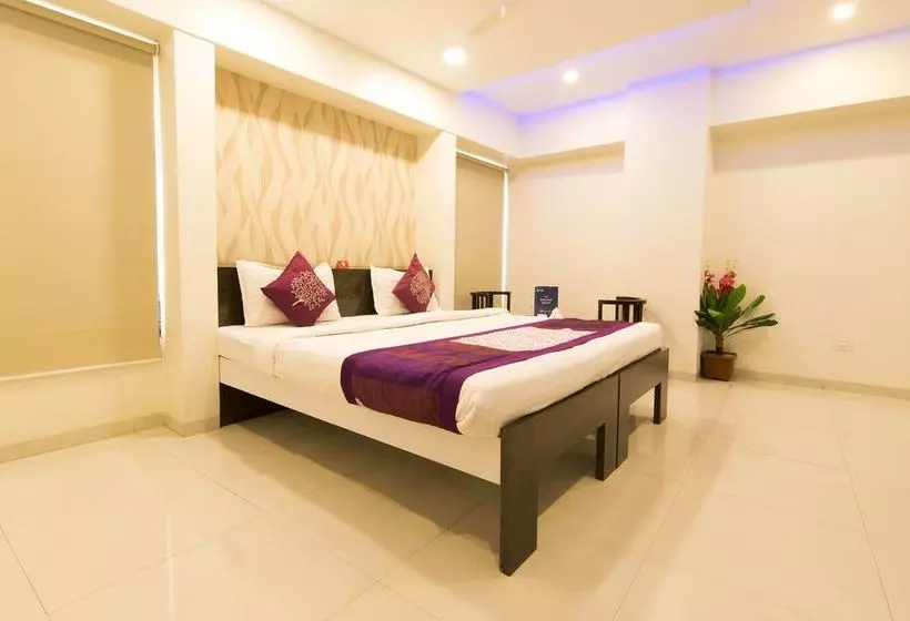 هتل Oyo Rooms Balgandharva Jm Road