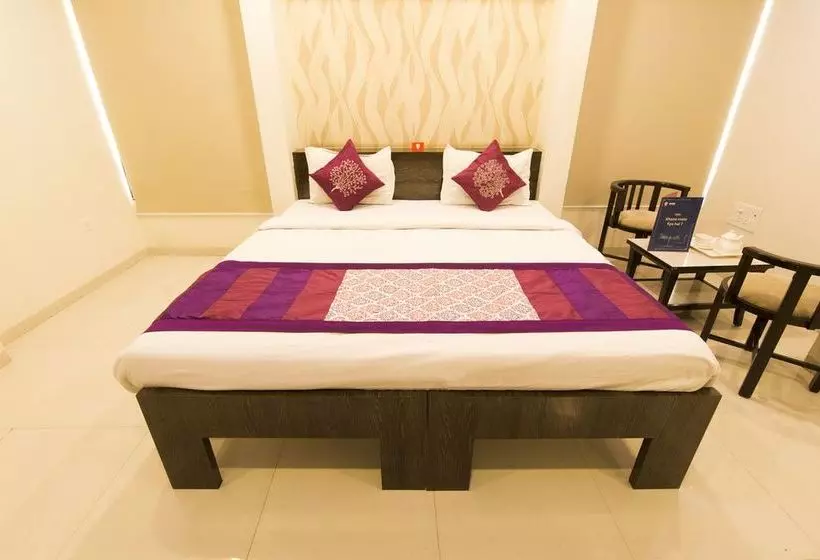 هتل Oyo Rooms Balgandharva Jm Road