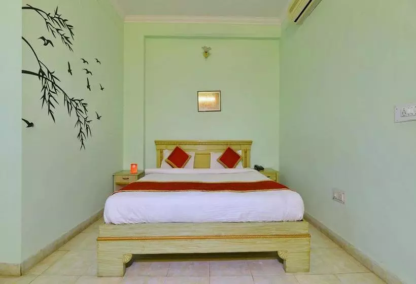 OYO 8051 Hotel Don Jon