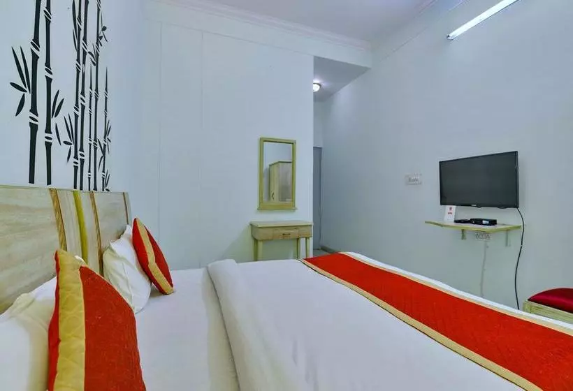 OYO 8051 Hotel Don Jon