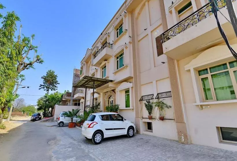 OYO 8051 Hotel Don Jon