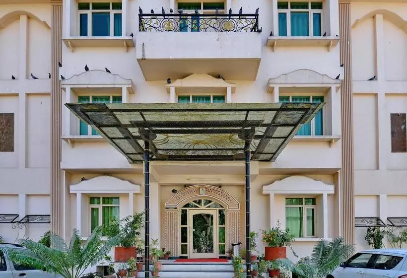 OYO 8051 Hotel Don Jon