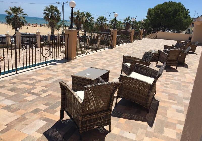 בית מלון כפרי Riviera Palace