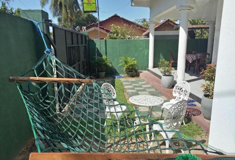 Отель Romaya Inn Negombo