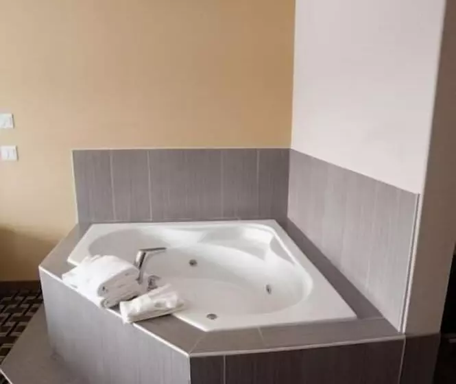 酒店 Stoughton Western Star Inn & Suites