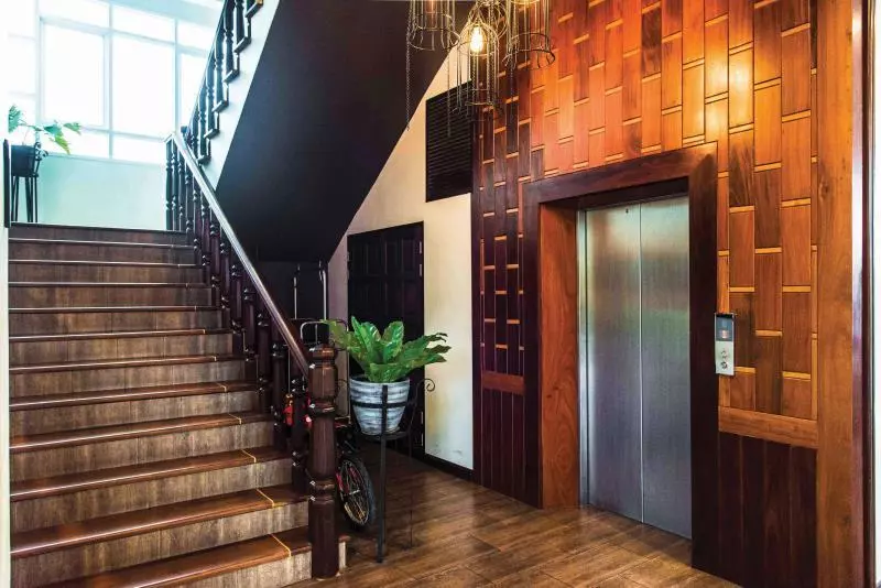 هتل The Bridge Residence