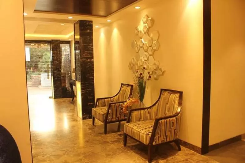 בית מלון כפרי The Flora Residency