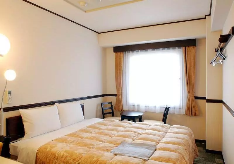 Hotelli Toyoko Inn Asahikawa Ekimae Ichijodori