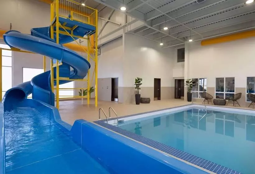 Microtel Inn & Suites By Wyndham Bonnyville