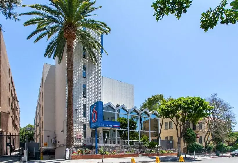 Motel 6 Hollywood
