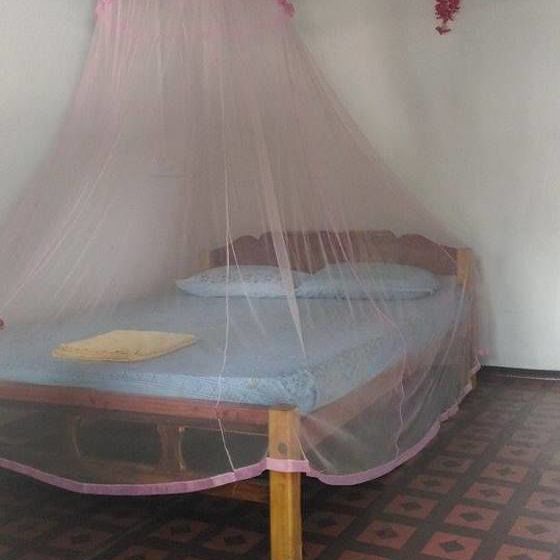 פנסיון Arugambay Village