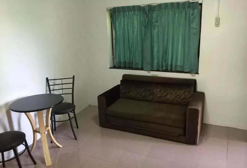 פנסיון Palada Guest  House