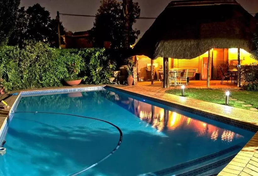 Пансион Restawhile Guest House  Pretoria