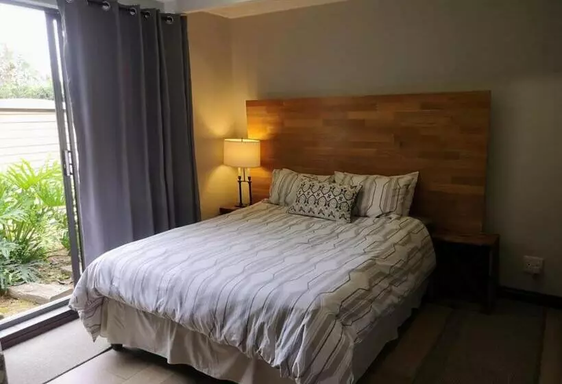 Пансион Restawhile Guest House  Pretoria