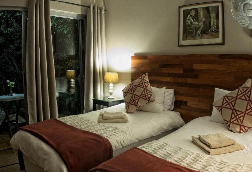 Pension Restawhile Guest House  Pretoria