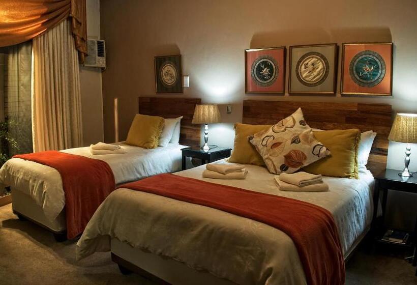 Pension Restawhile Guest House  Pretoria