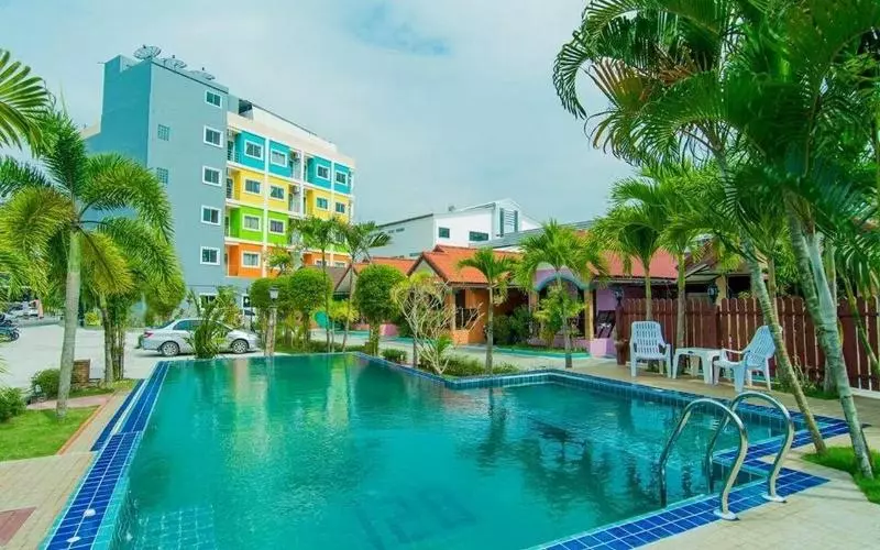 Phaithong Sotel Resort