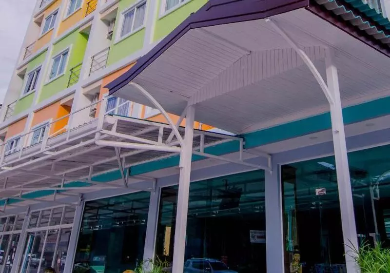 Phaithong Sotel Resort