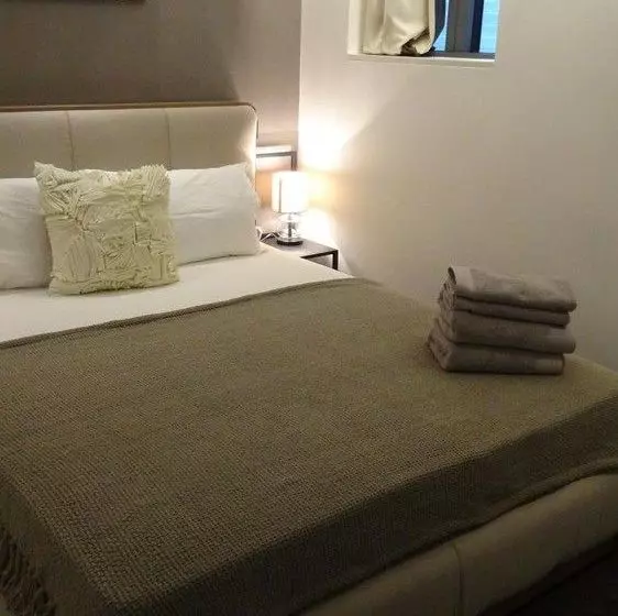 Uber London Trafalgar Apartments