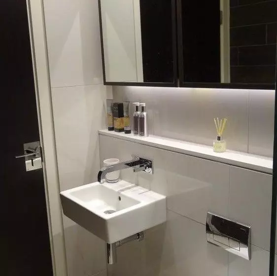 Uber London Trafalgar Apartments