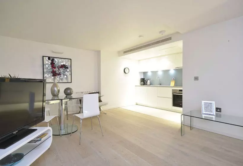 Uber London Trafalgar Apartments